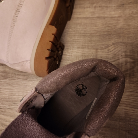 Timberland Light Purple Boots - Picture 3 of 3